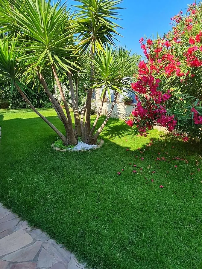 Bed and Breakfast Gentarrubia Capoterra 2*,